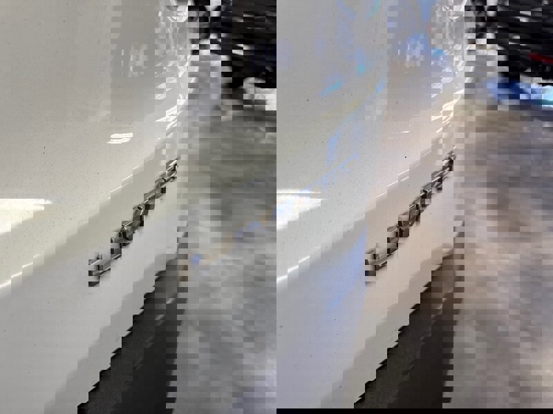 Used 2016 Jeep Renegade Limited image 9