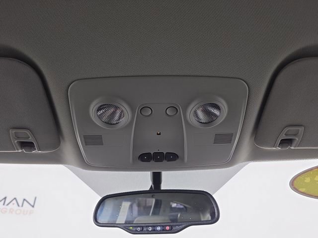 Used 2017 Chevrolet Traverse LT image 25