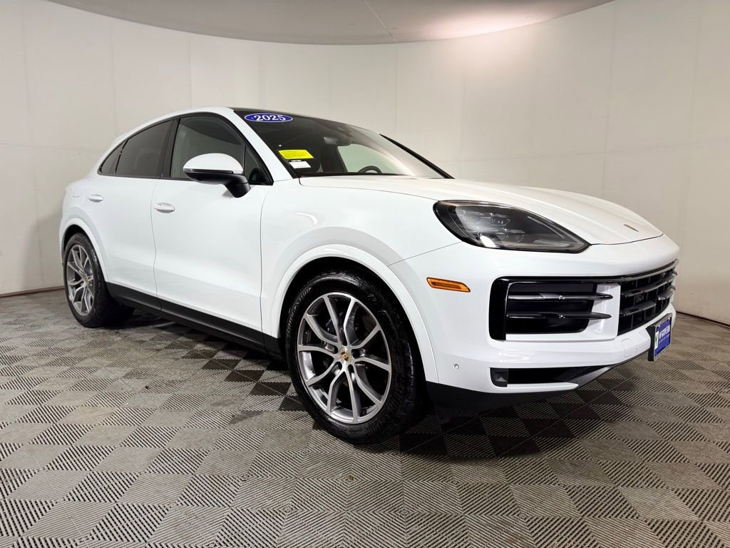 Used 2025 Porsche Cayenne Coupe w/ Premium Package Plus image 9