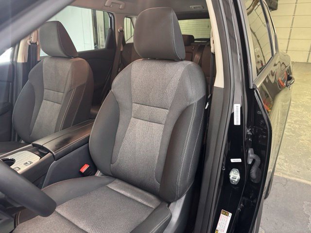 Used 2024 Nissan Rogue SV FWD image 20