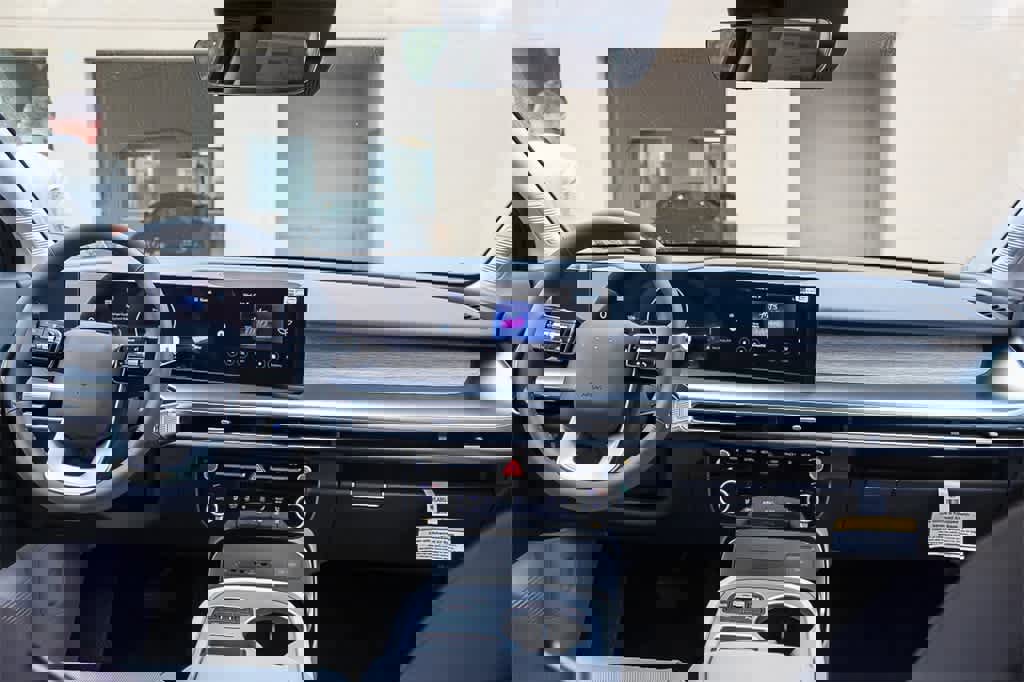 New 2026 Hyundai Ioniq 9 SEL w/ Tow & Go Package image 14