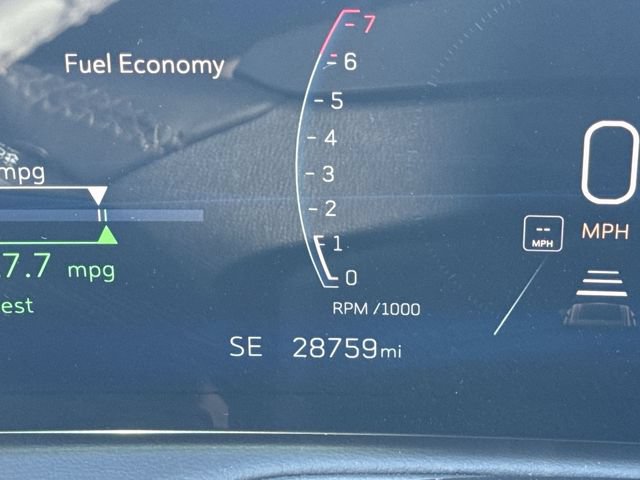 Used 2025 Cadillac XT4 Premium Luxury AWD/4WD image 18