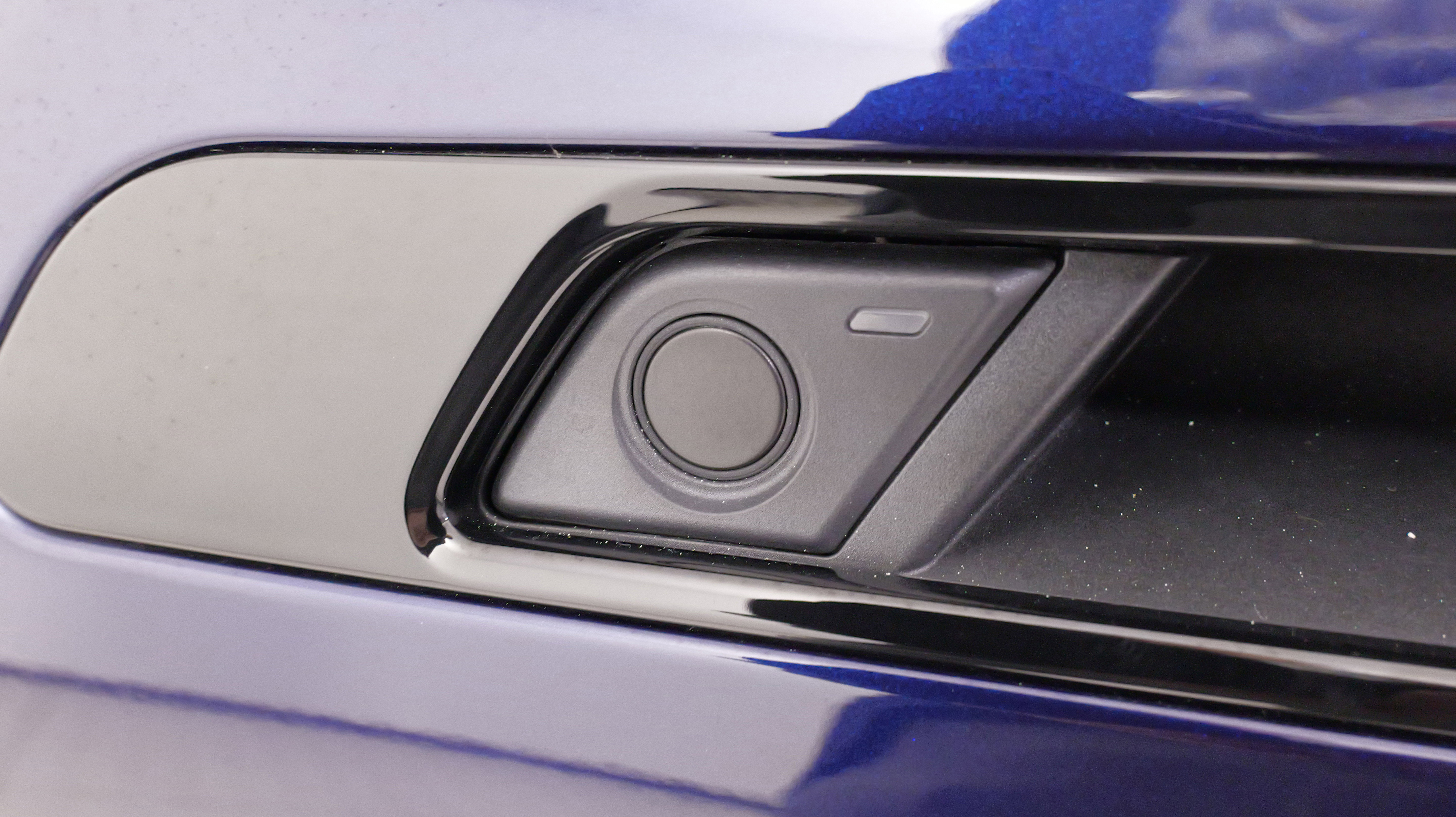 Used 2023 BMW 760i xDrive image 22