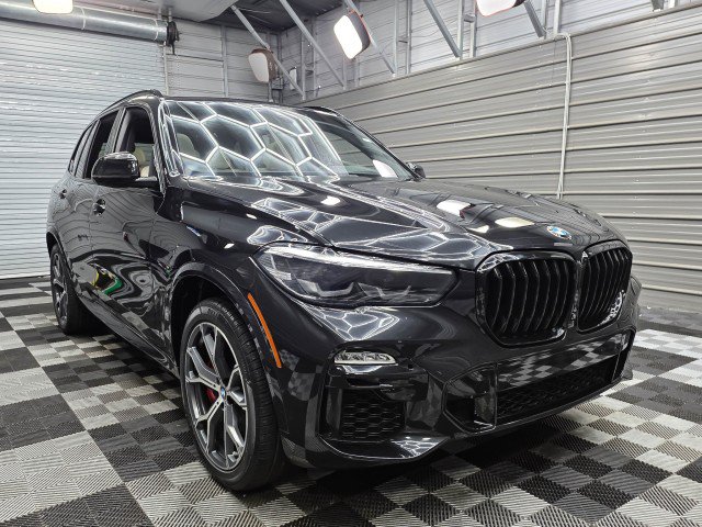 Used 2021 BMW X5 M50i w/ Premium Package AWD/4WD image 5