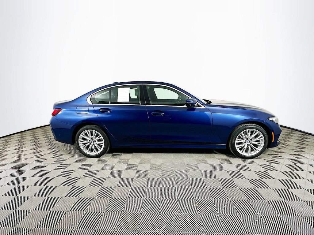 Used 2024 BMW 330i xDrive Sedan w/ Premium Package image 10