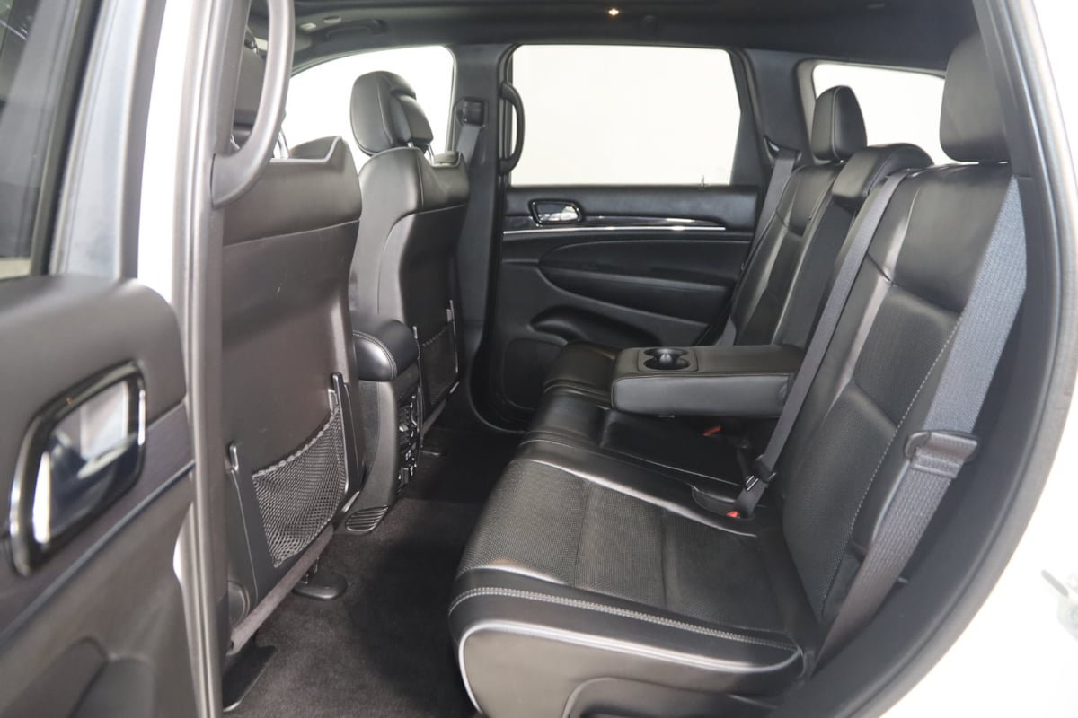 Used 2021 Jeep Grand Cherokee Overland AWD/4WD image 42