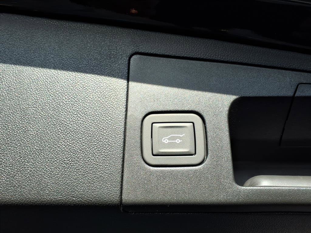 New 2026 Cadillac XT5 Premium Luxury w/ Driver Assist Package image 12