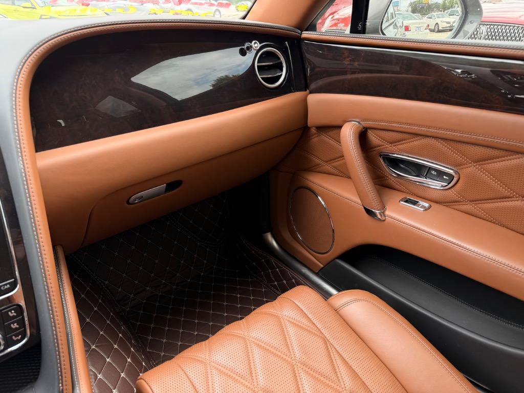 Used 2014 Bentley Flying Spur W12 AWD/4WD image 17