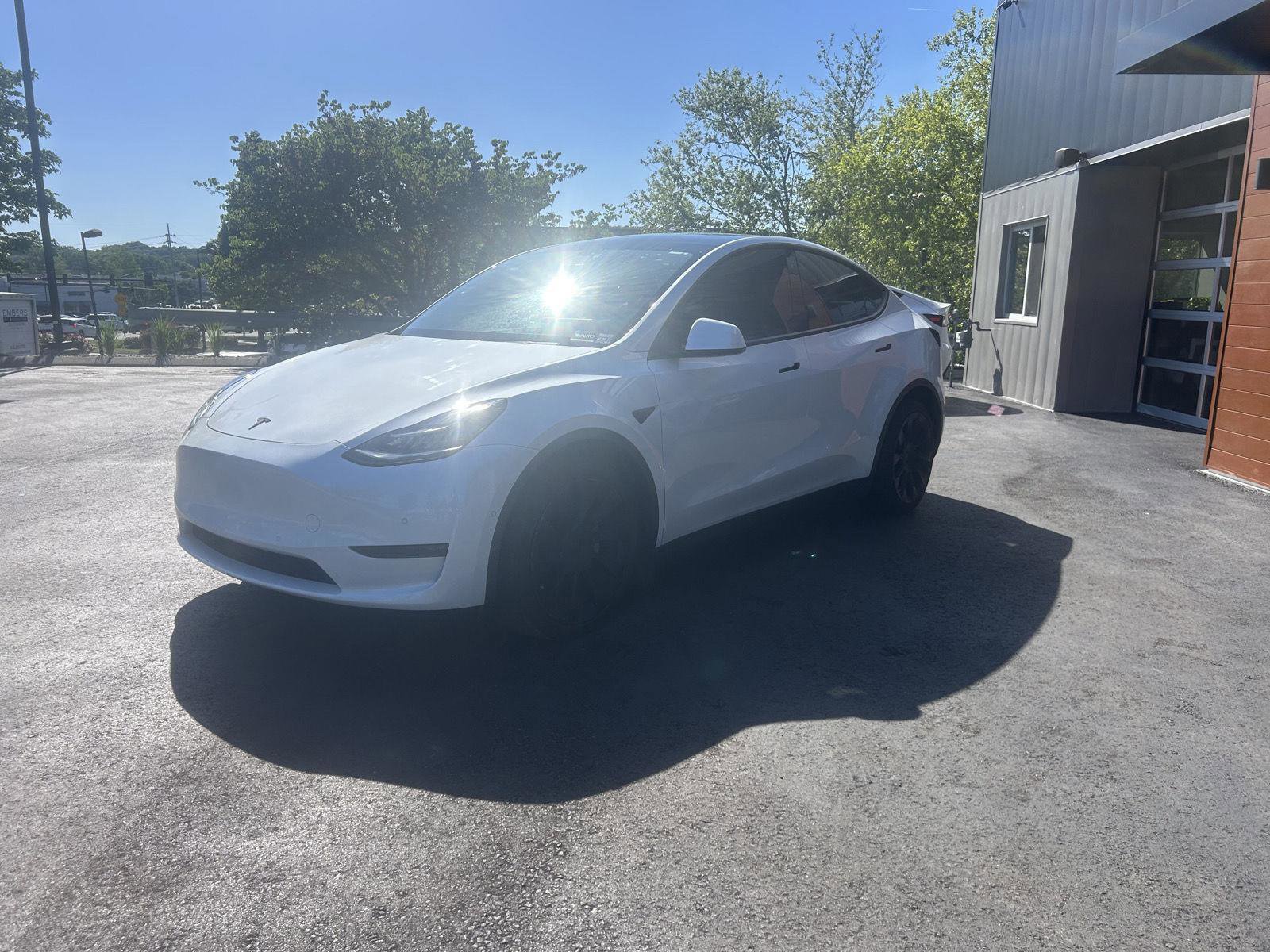 Used 2020 Tesla Model Y Long Range AWD/4WD image 3