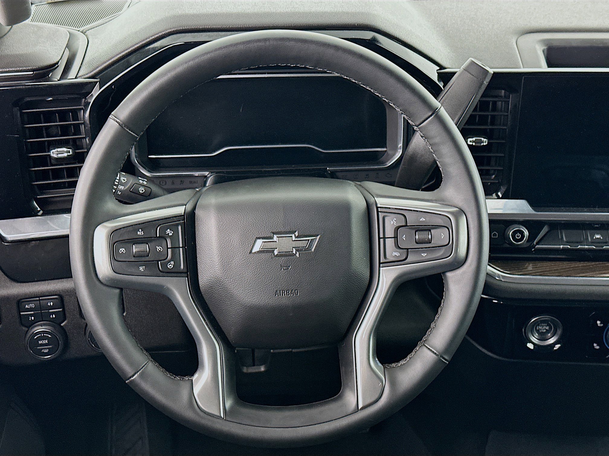 Used 2024 Chevrolet Silverado 1500 RST image 18