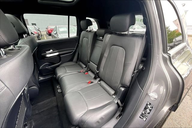 Certified 2023 Mercedes-Benz GLB 250 4MATIC w/ Premium Package image 17