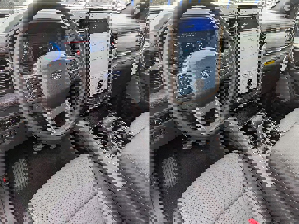 New 2025 Ford F150 Lightning Lariat image 10