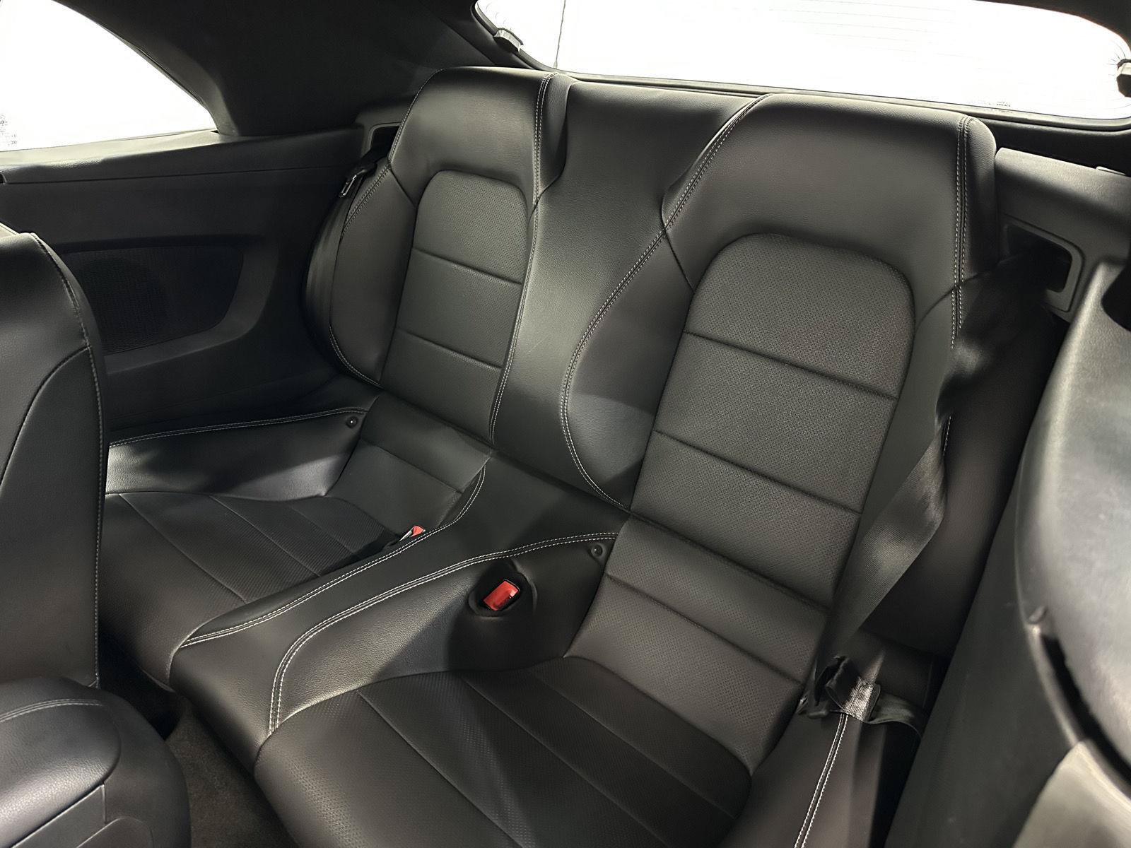 Used 2019 Ford Mustang Premium RWD image 23