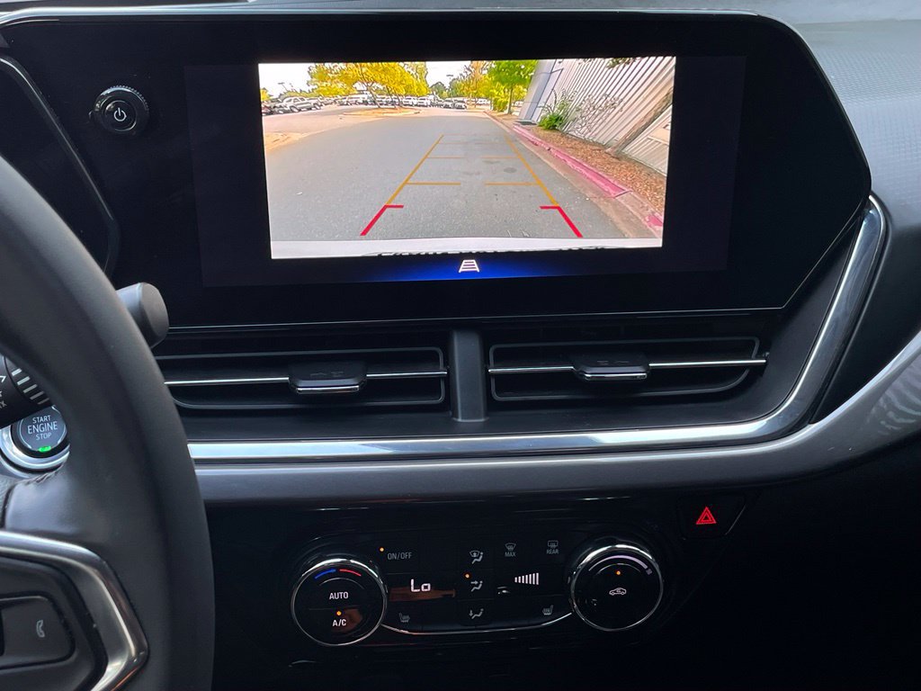 Used 2025 Chevrolet Trax ACTIV FWD image 18