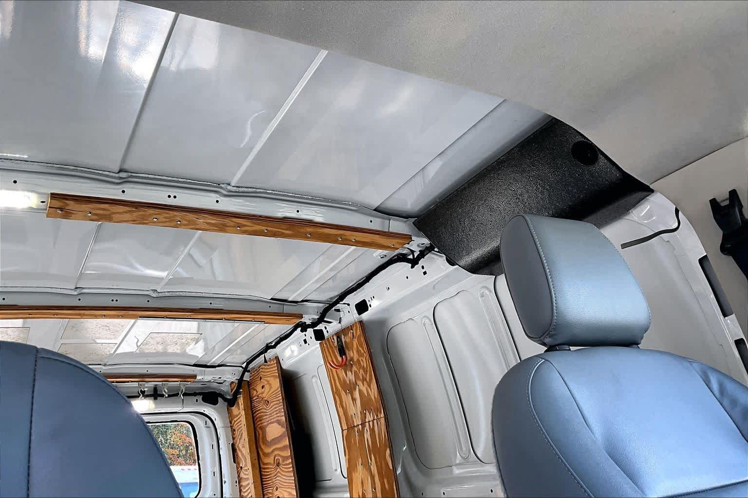 Used 2016 Ford Transit 150 130 Low Roof RWD image 13