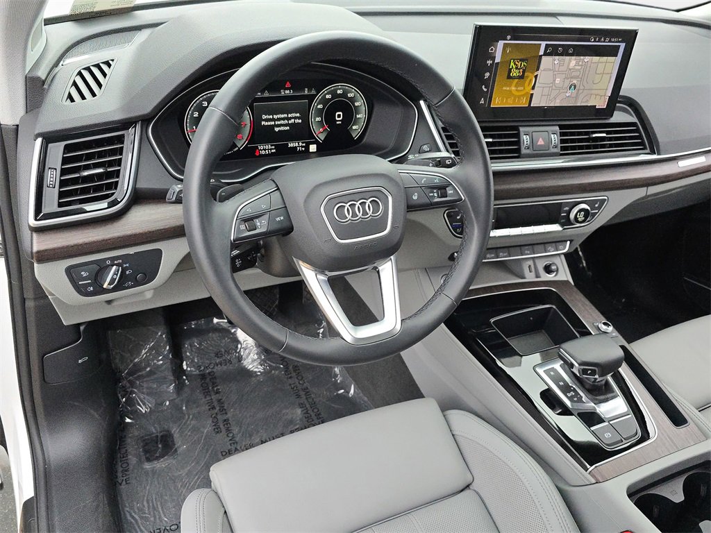 Certified 2025 Audi Q5 2.0T Premium Plus w/ Premium Plus Package image 16