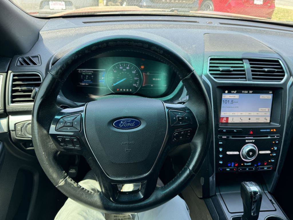 Used 2017 Ford Explorer Limited FWD image 16