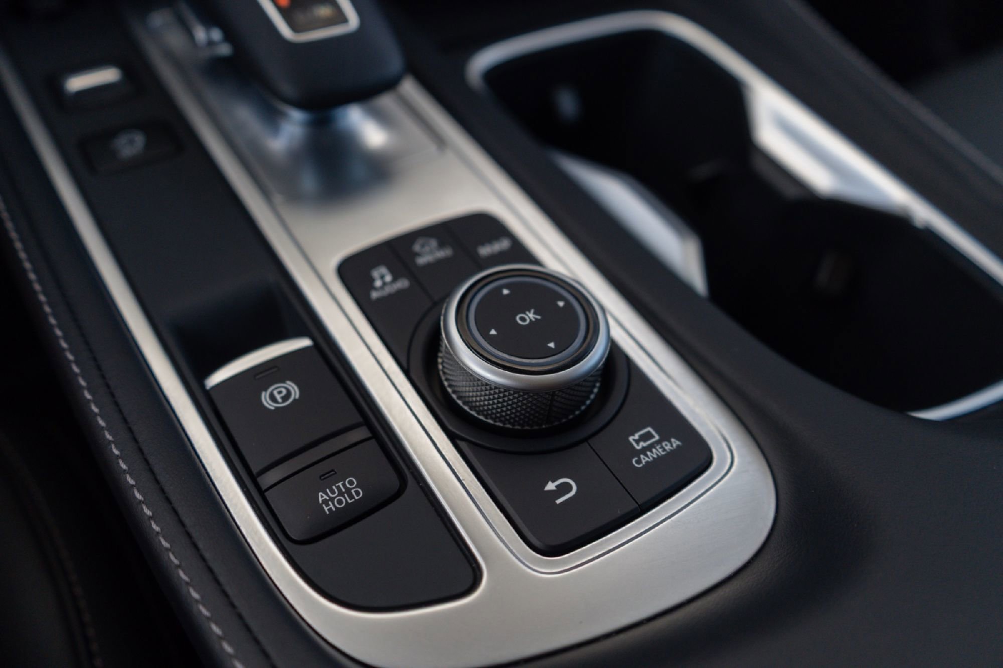 Certified 2026 INFINITI QX60 Luxe w/ Family Package image 13