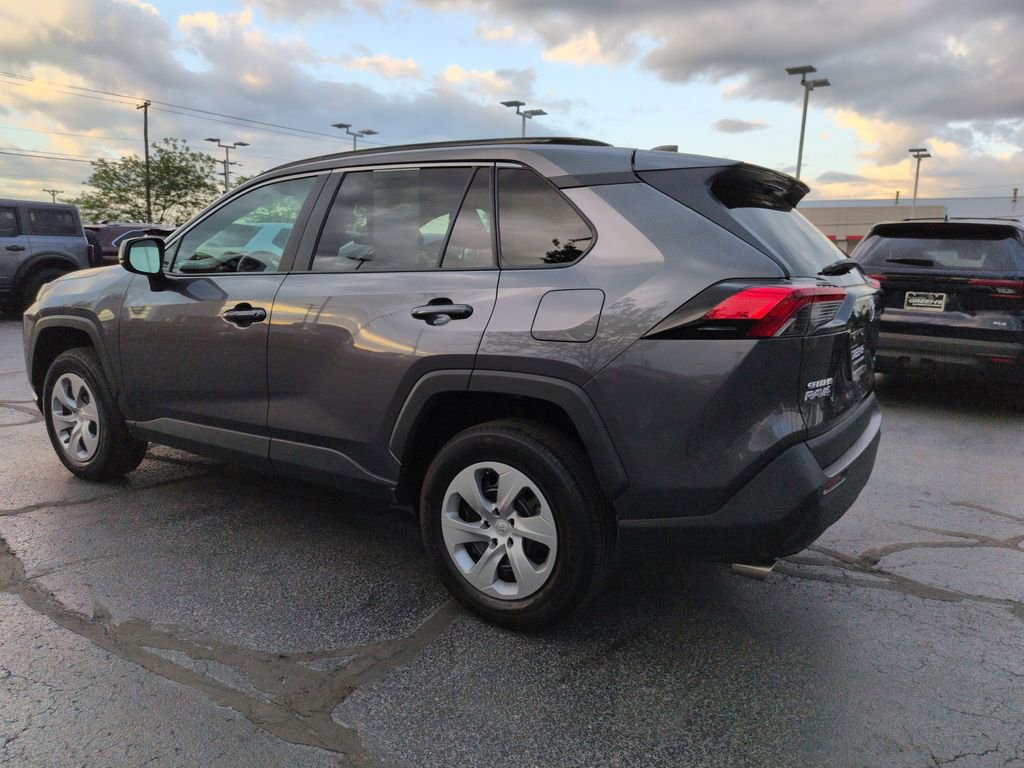 Certified 2021 Toyota RAV4 LE FWD image 3