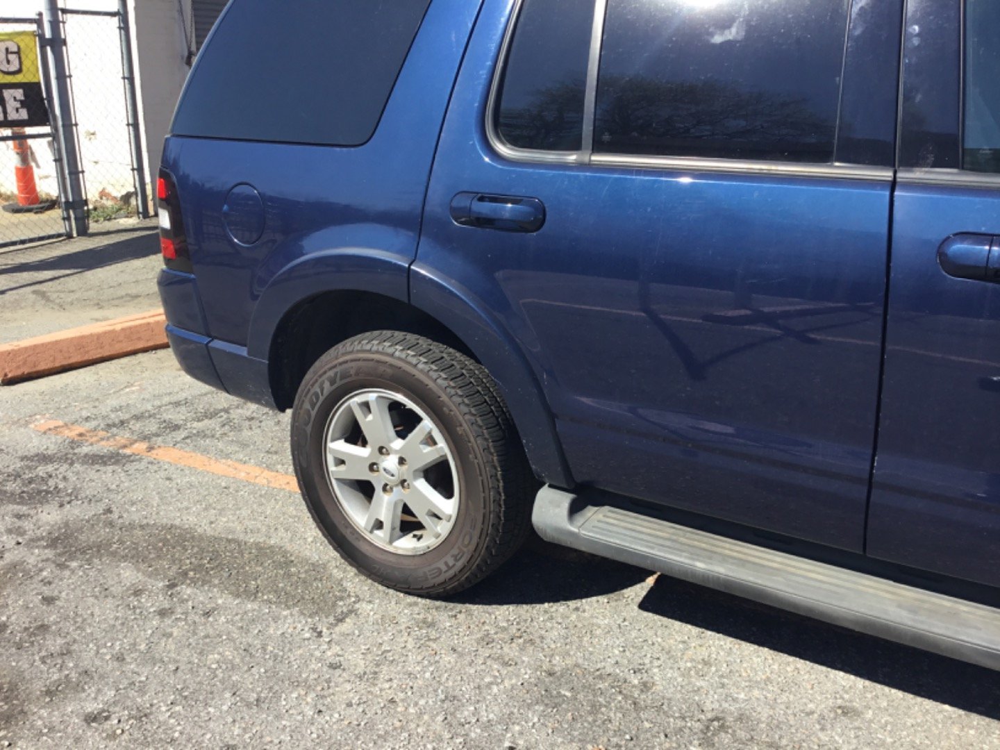 Used 2007 Ford Explorer XLT RWD image 5