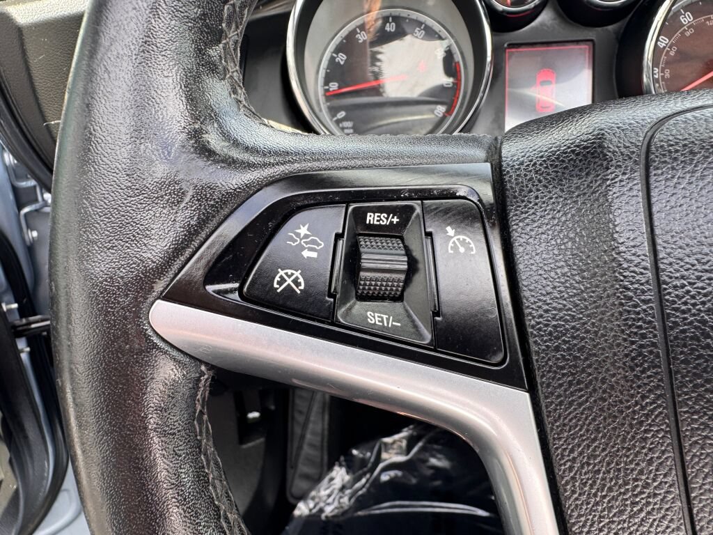 Used 2017 Buick Cascada Premium FWD image 27