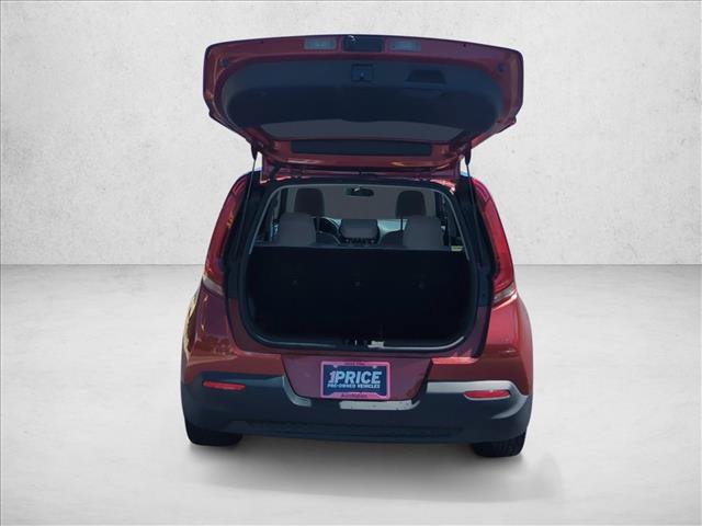 Used 2020 Kia Soul LX FWD image 6