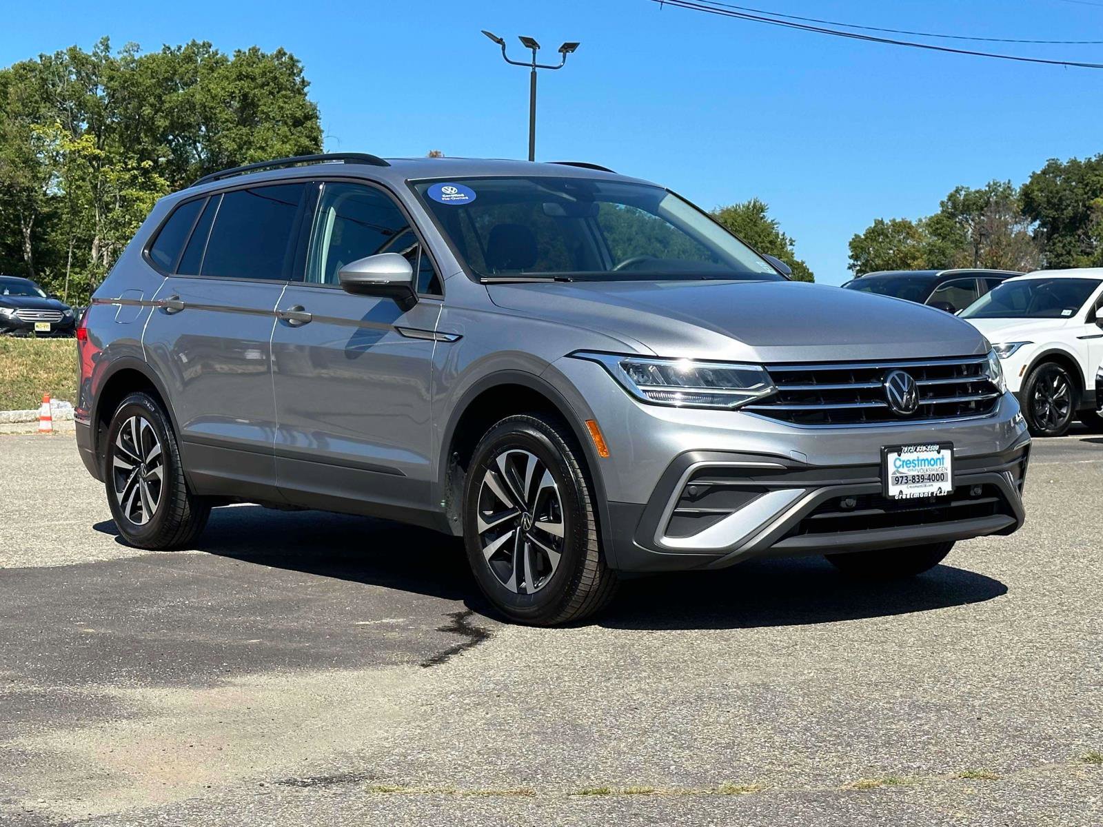 Used 2024 Volkswagen Tiguan S image 2
