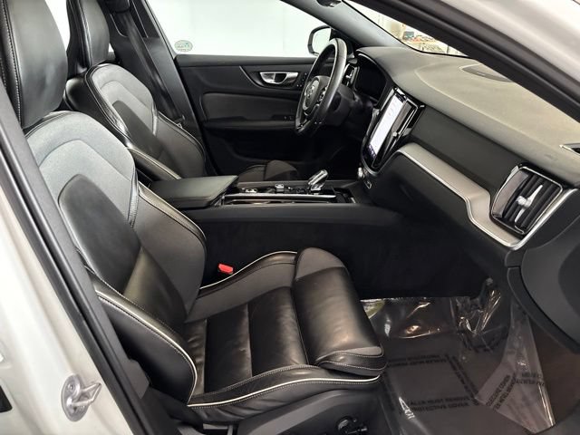 Used 2024 Volvo S60 B5 Plus AWD/4WD image 25