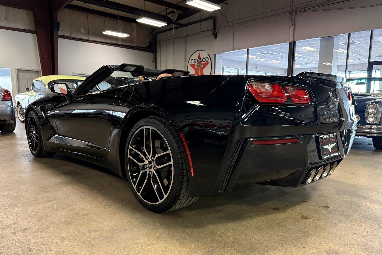 Used 2018 Chevrolet Corvette Stingray Convertible w/ 3LT Preferred Equipment Group image 13