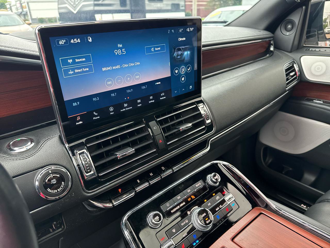 Used 2023 Lincoln Navigator Reserve AWD/4WD image 21