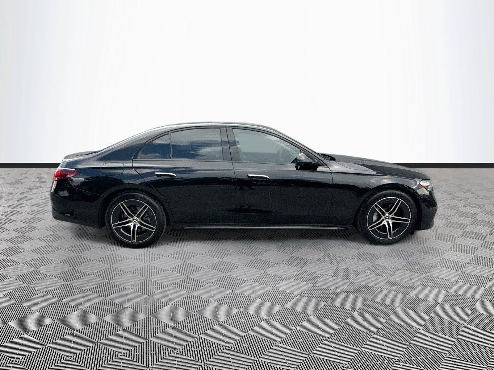 Used 2024 Mercedes-Benz E 350 4MATIC Sedan image 8