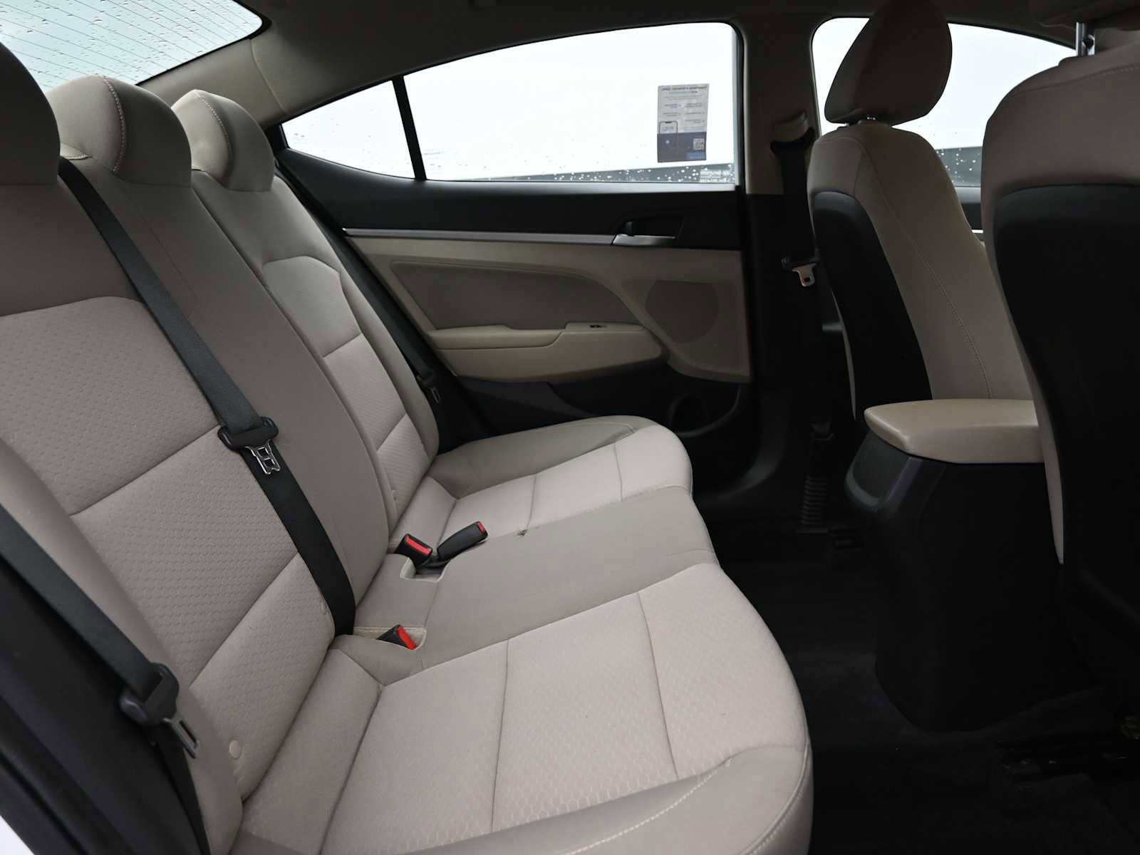 Used 2020 Hyundai Elantra SEL image 12