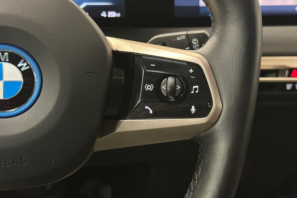 Certified 2023 BMW iX M60 AWD/4WD image 30