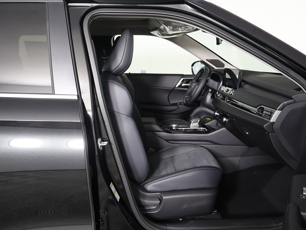 New 2026 Mitsubishi Outlander SE AWD/4WD image 31