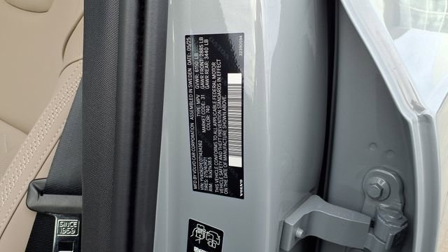 New 2026 Volvo XC90 B6 Plus w/ Protection Package Premier image 29