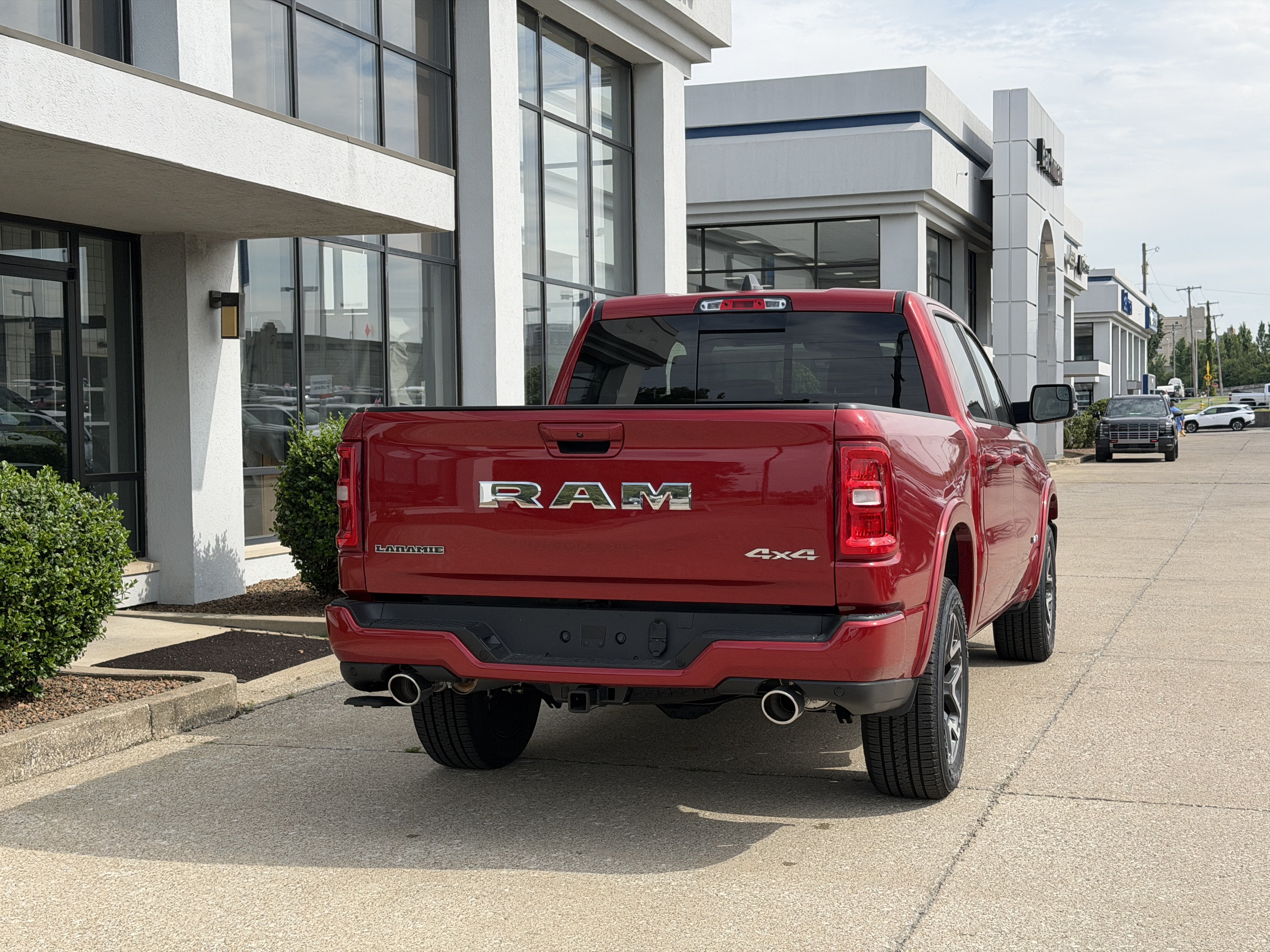 New 2026 RAM 1500 Laramie w/ Sport Appearance Package AWD/4WD image 5