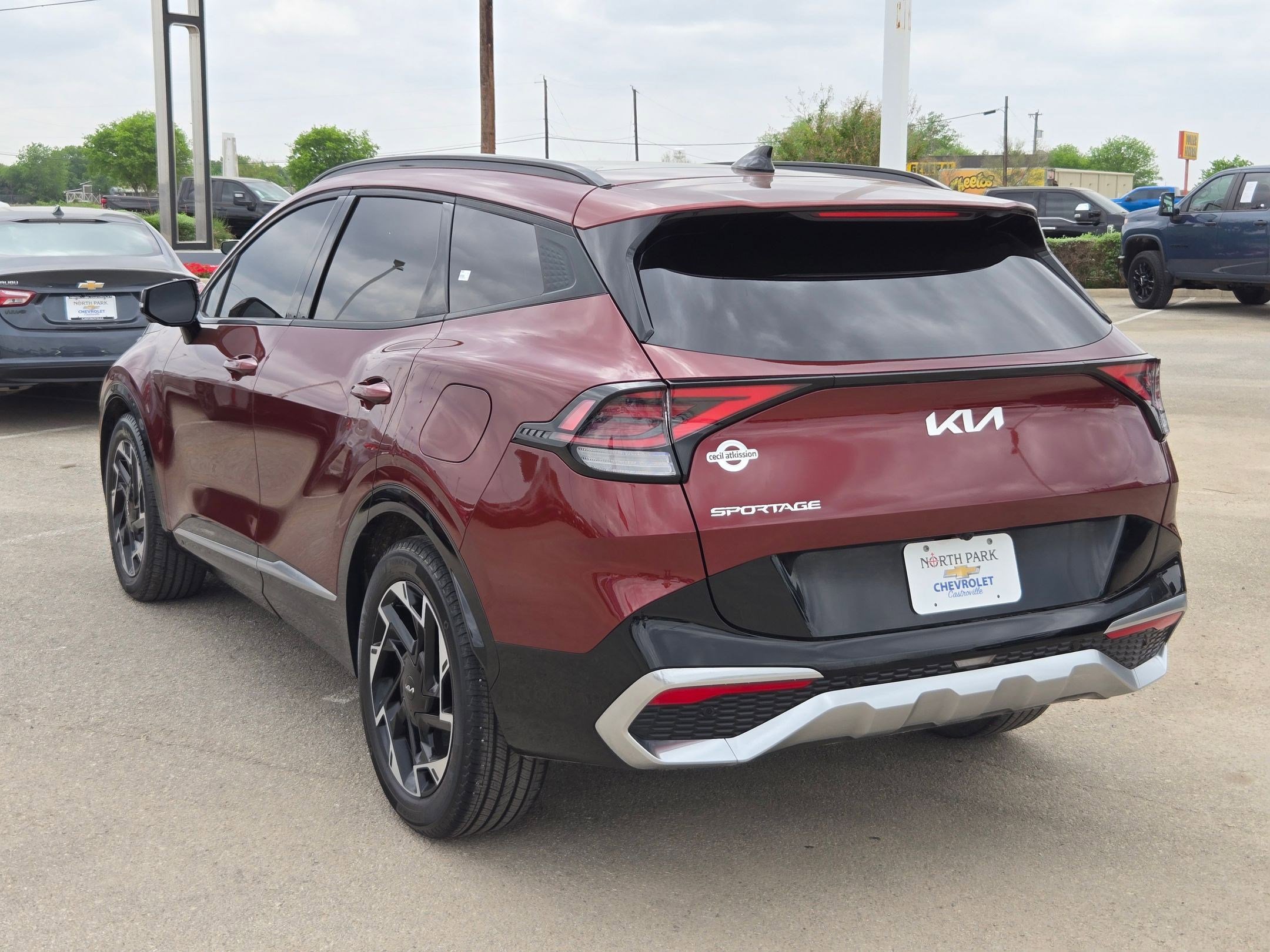 Used 2023 Kia Sportage SX image 5