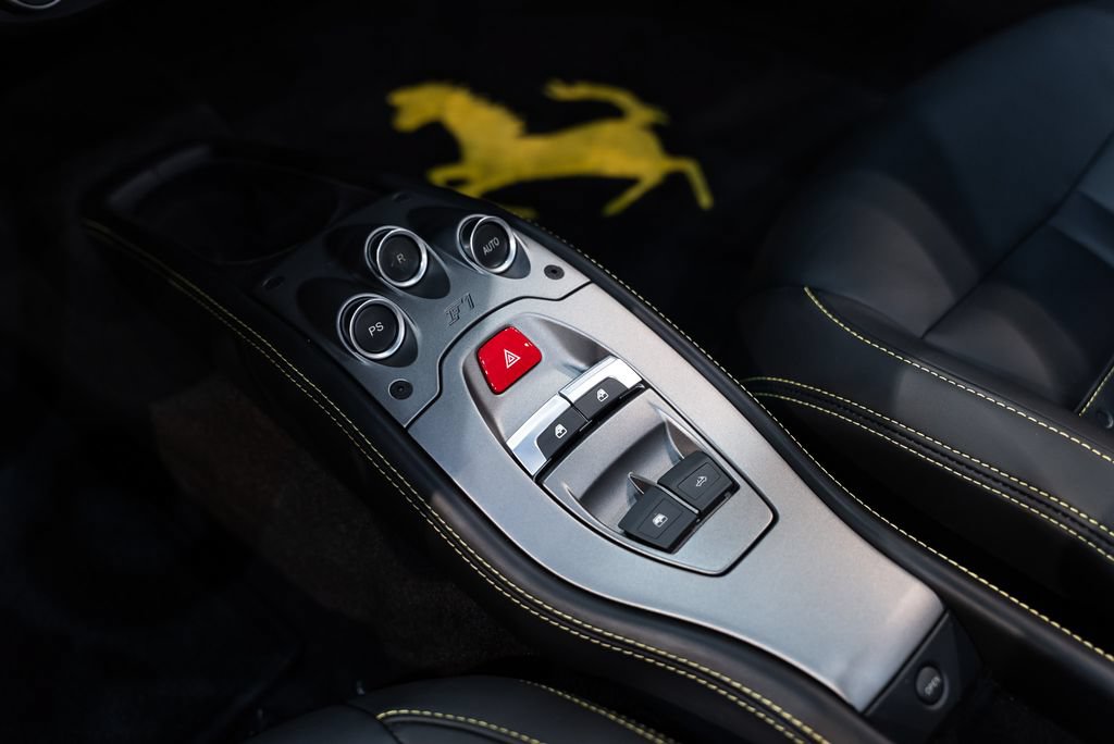 Certified 2014 Ferrari 458 Spider RWD image 37