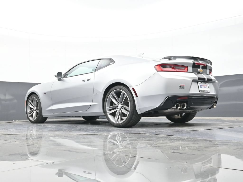 Used 2018 Chevrolet Camaro SS RWD image 40