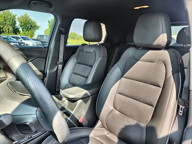 Used 2022 Chevrolet TrailBlazer RS w/ Convenience Package AWD/4WD image 11