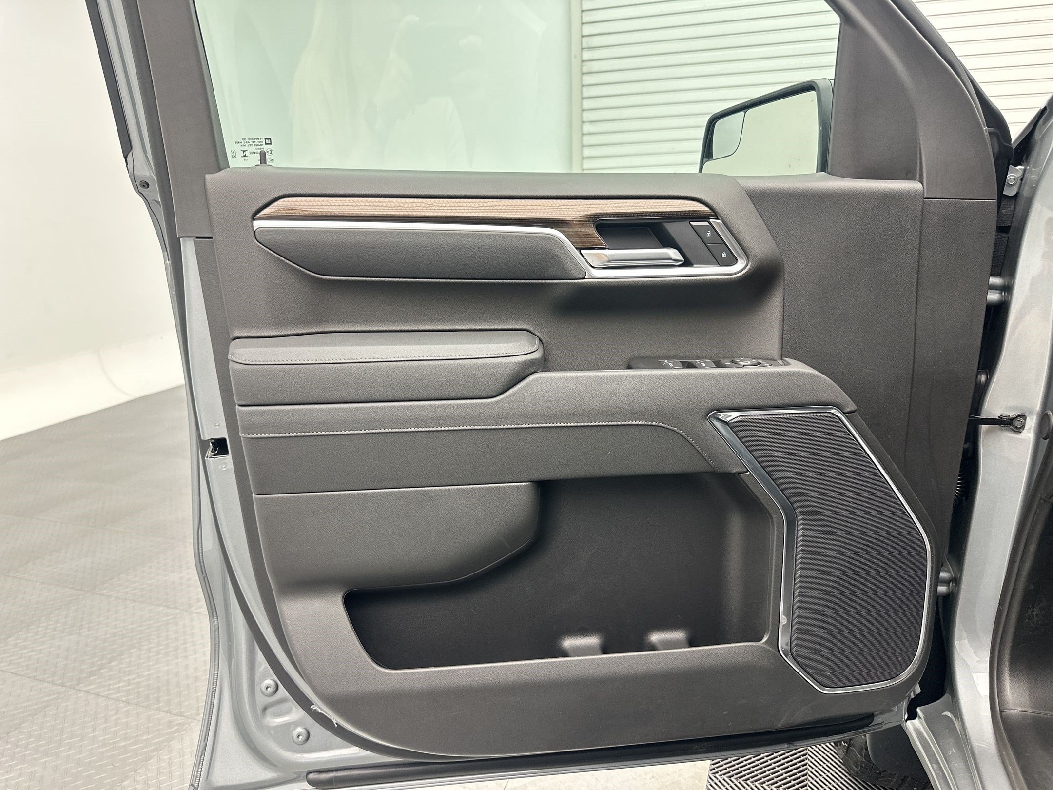 New 2026 Chevrolet Silverado 1500 LT Trail Boss w/ LPO, Dark Essentials Package AWD/4WD image 14