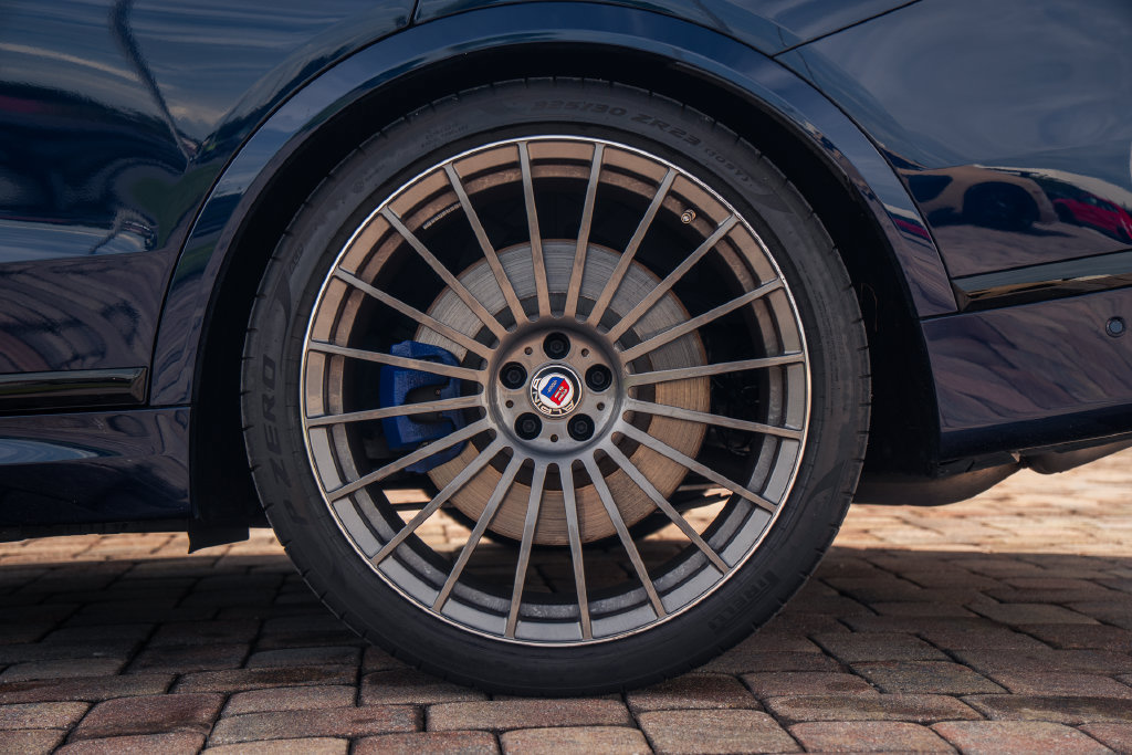 Used 2024 BMW ALPINA XB7 AWD/4WD image 16