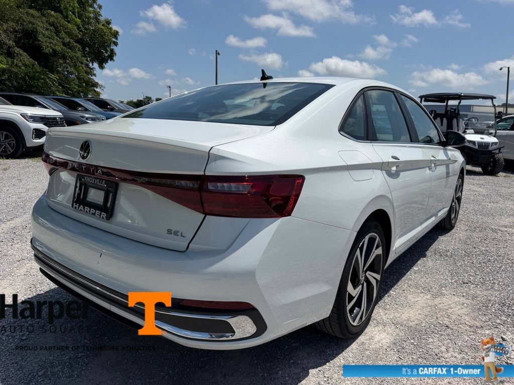 Used 2025 Volkswagen Jetta SEL FWD image 5
