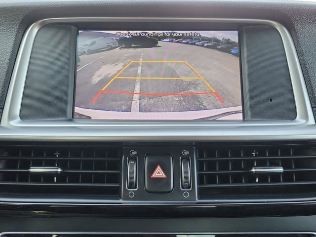 Used 2020 Kia Optima SE image 17