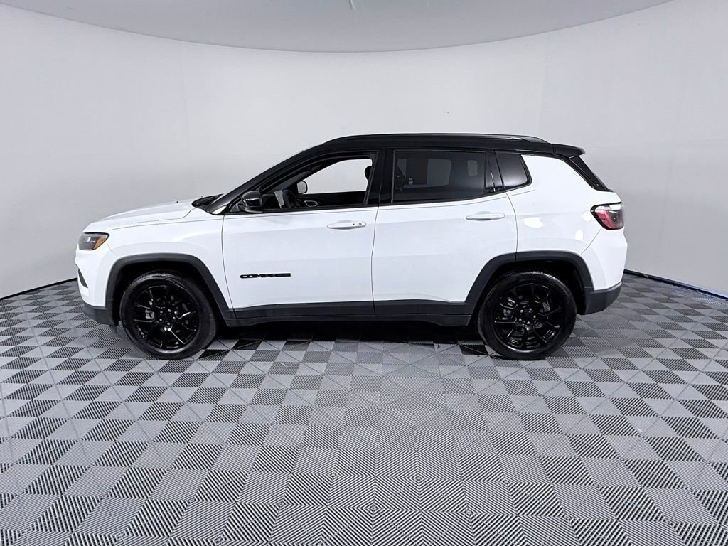 Used 2022 Jeep Compass Altitude image 7