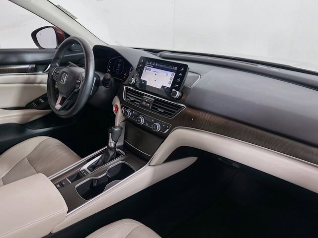 Used 2018 Honda Accord Touring image 31