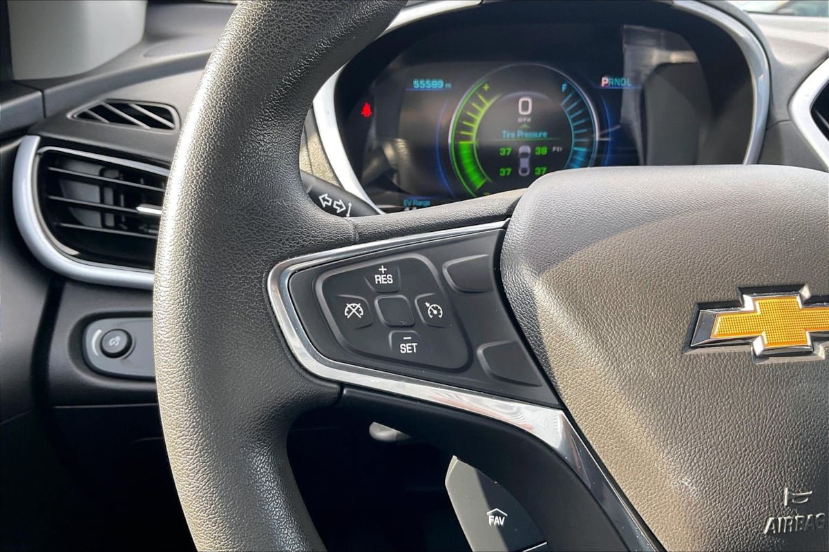 Used 2018 Chevrolet Volt LT FWD image 16