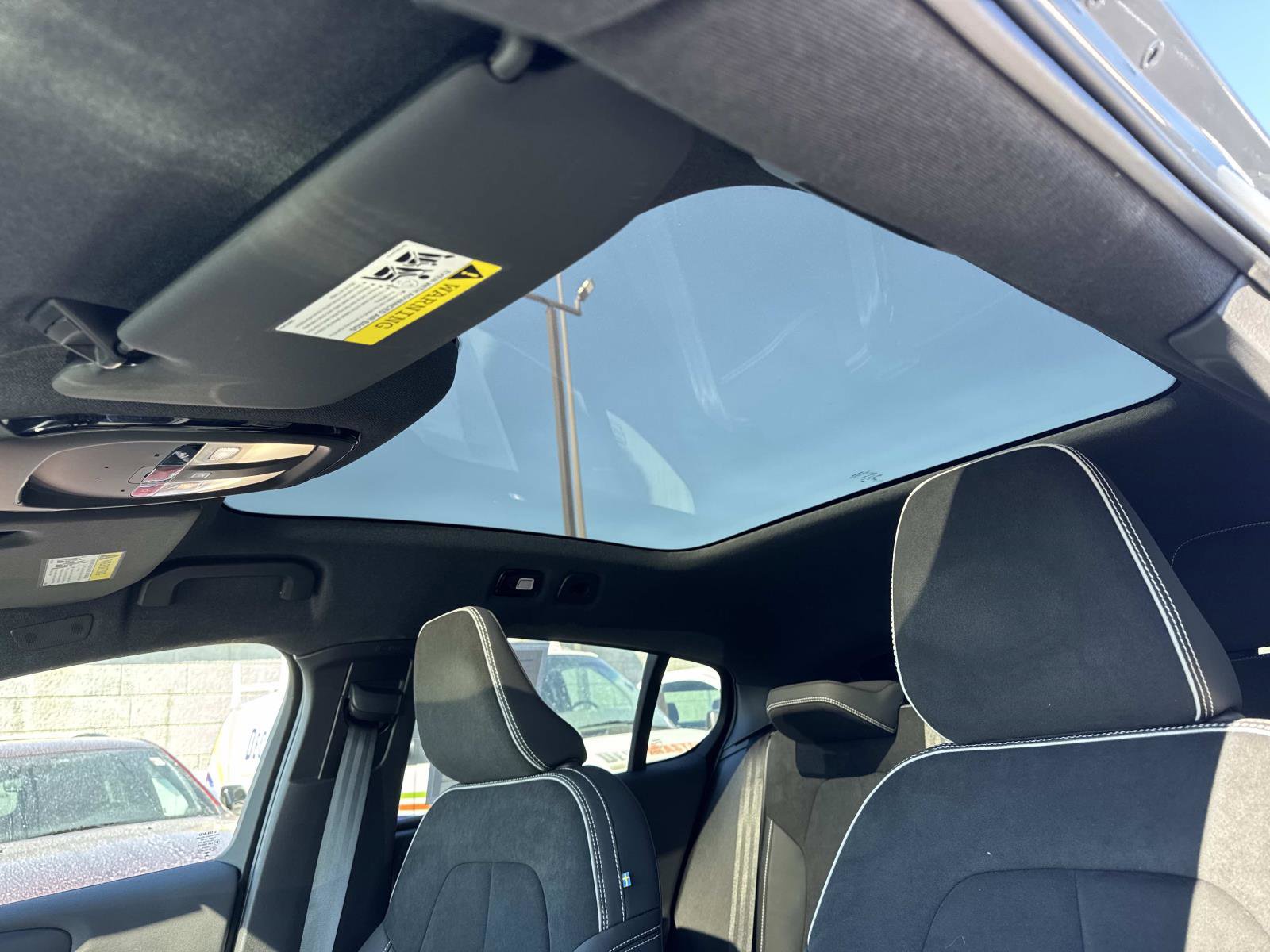 Used 2024 Volvo C40 P8 Recharge Ultimate image 22