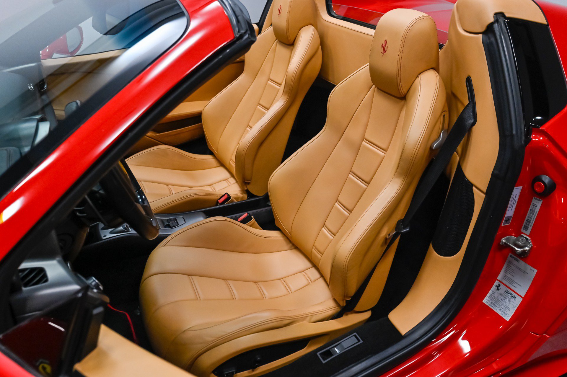 Used 2013 Ferrari 458 Spider RWD image 5