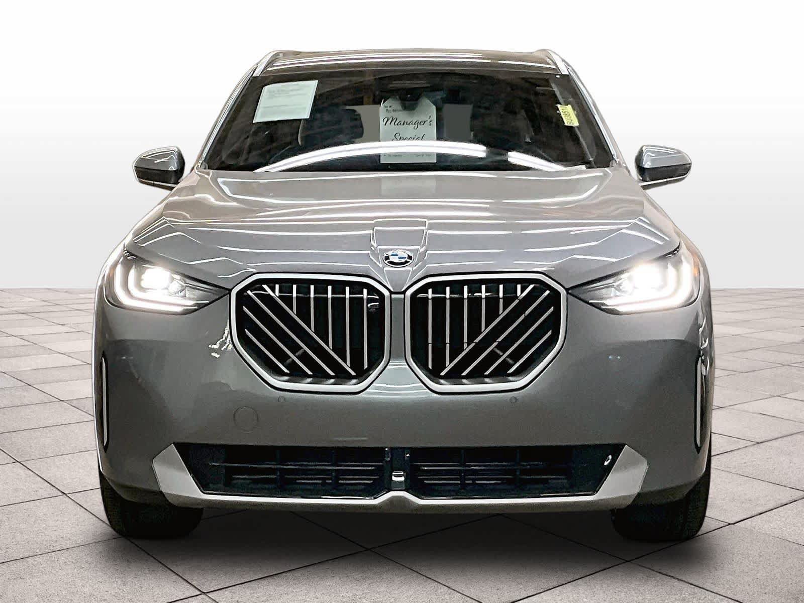 Used 2026 BMW X3 xDrive30i w/ Premium Package AWD/4WD image 3